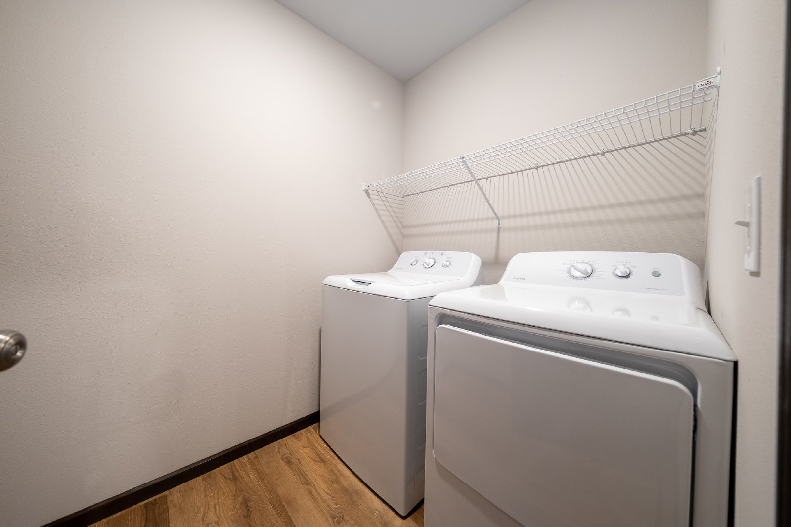 4th Circle Drive Southeast, Lonsdale (669) LY KZ1 **HWP** - 1 property image