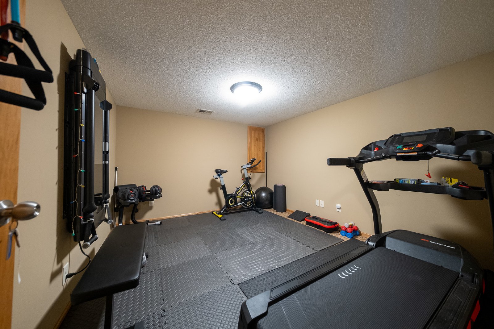 Danube Avenue, Shakopee (572) JP KK1 **HWP** - 1 property image