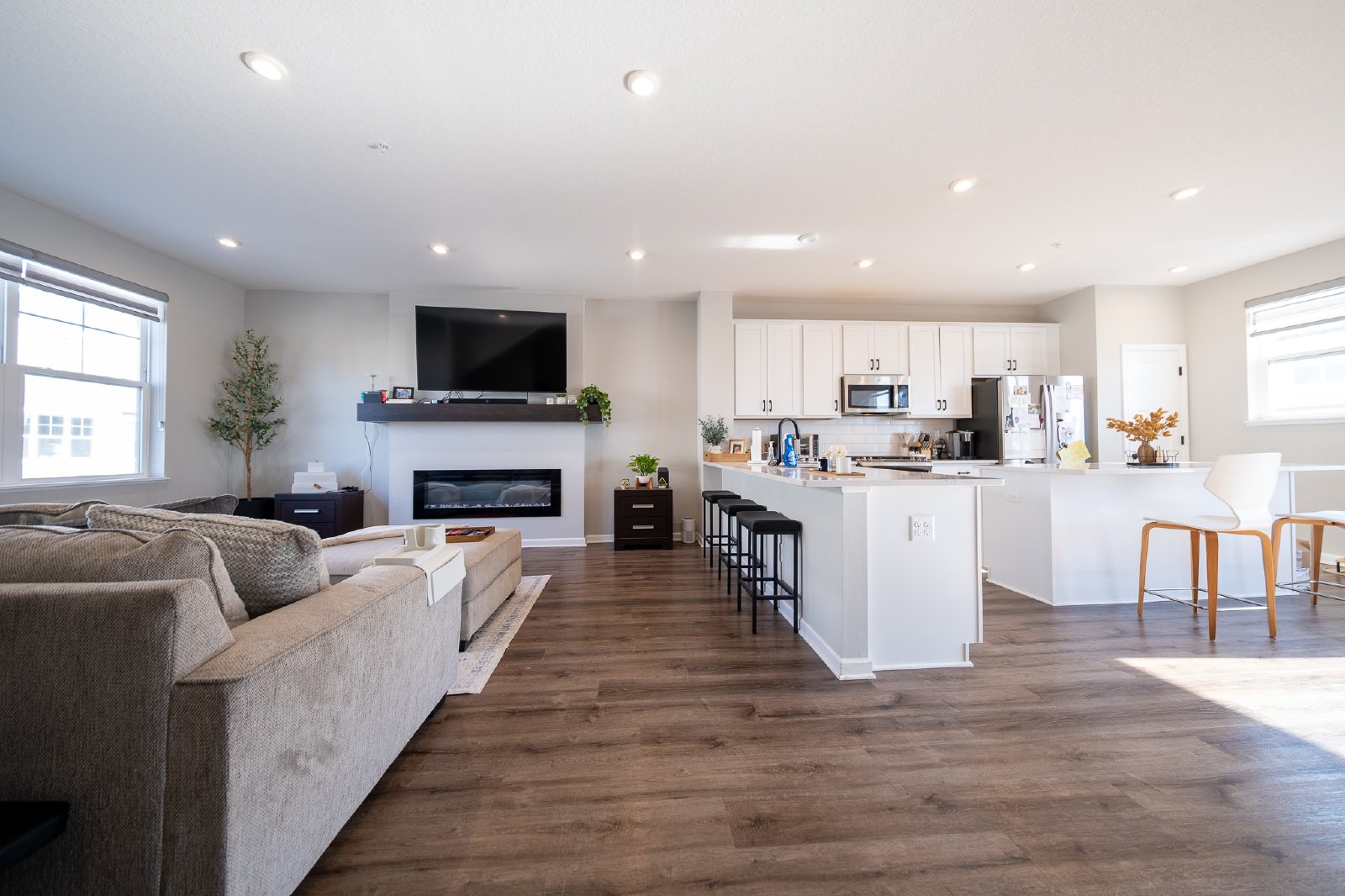 136th Way, Rogers (21860) JH CW1 - 1 property image