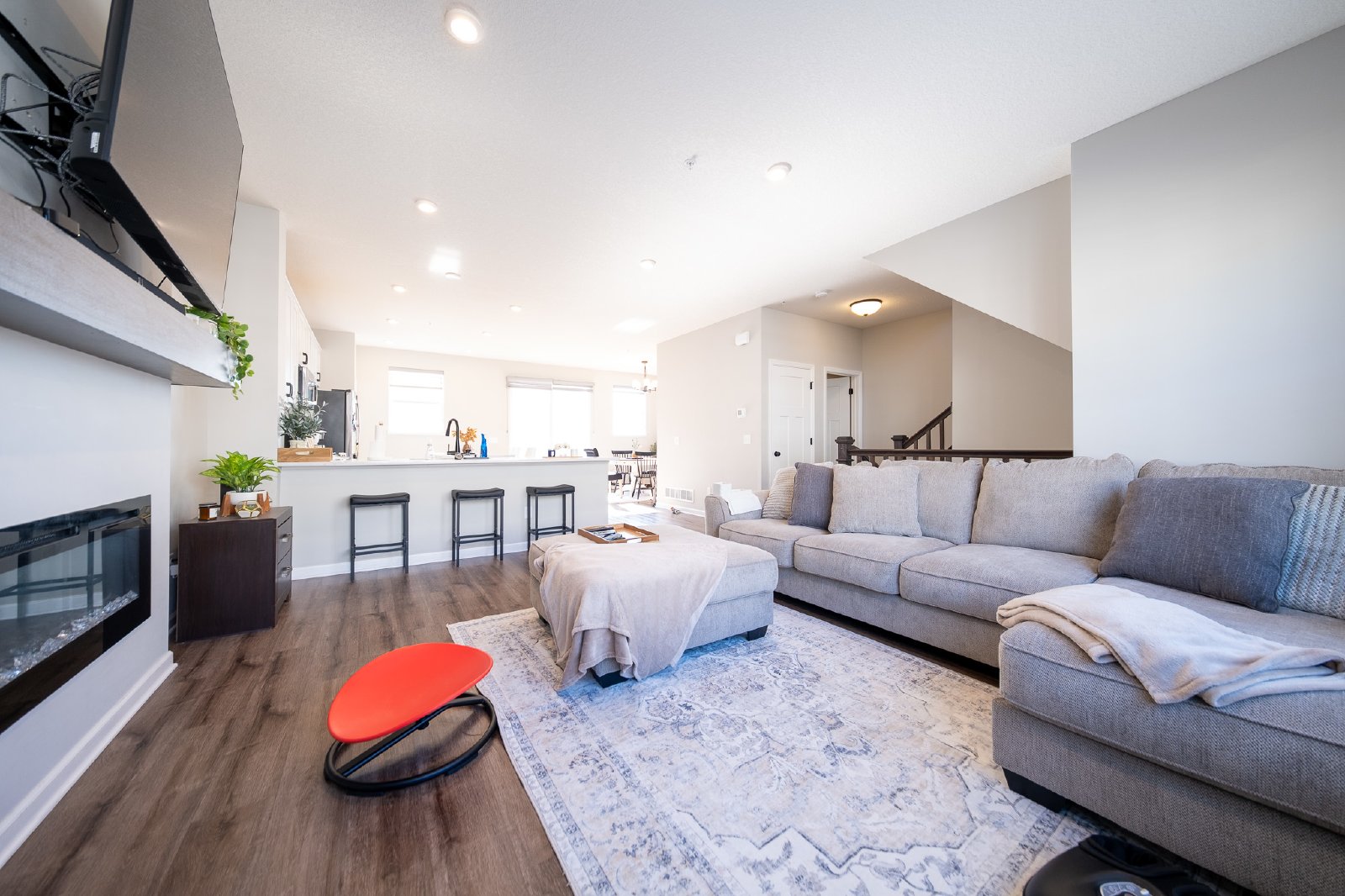 136th Way, Rogers (21860) JH CW1 - 1 property image