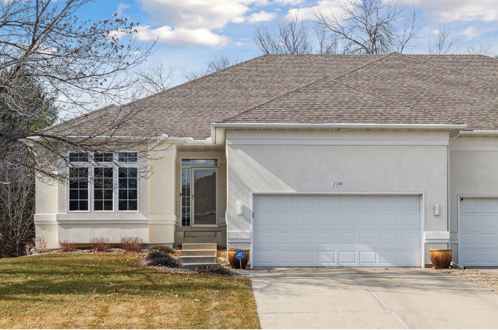 131st Circle, Apple Valley (7110) JP KZ1 - 1 property image