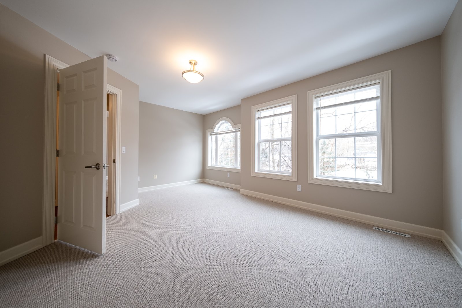 North Shore Drive, Orono (3290) MJ JS1 - 1 property image