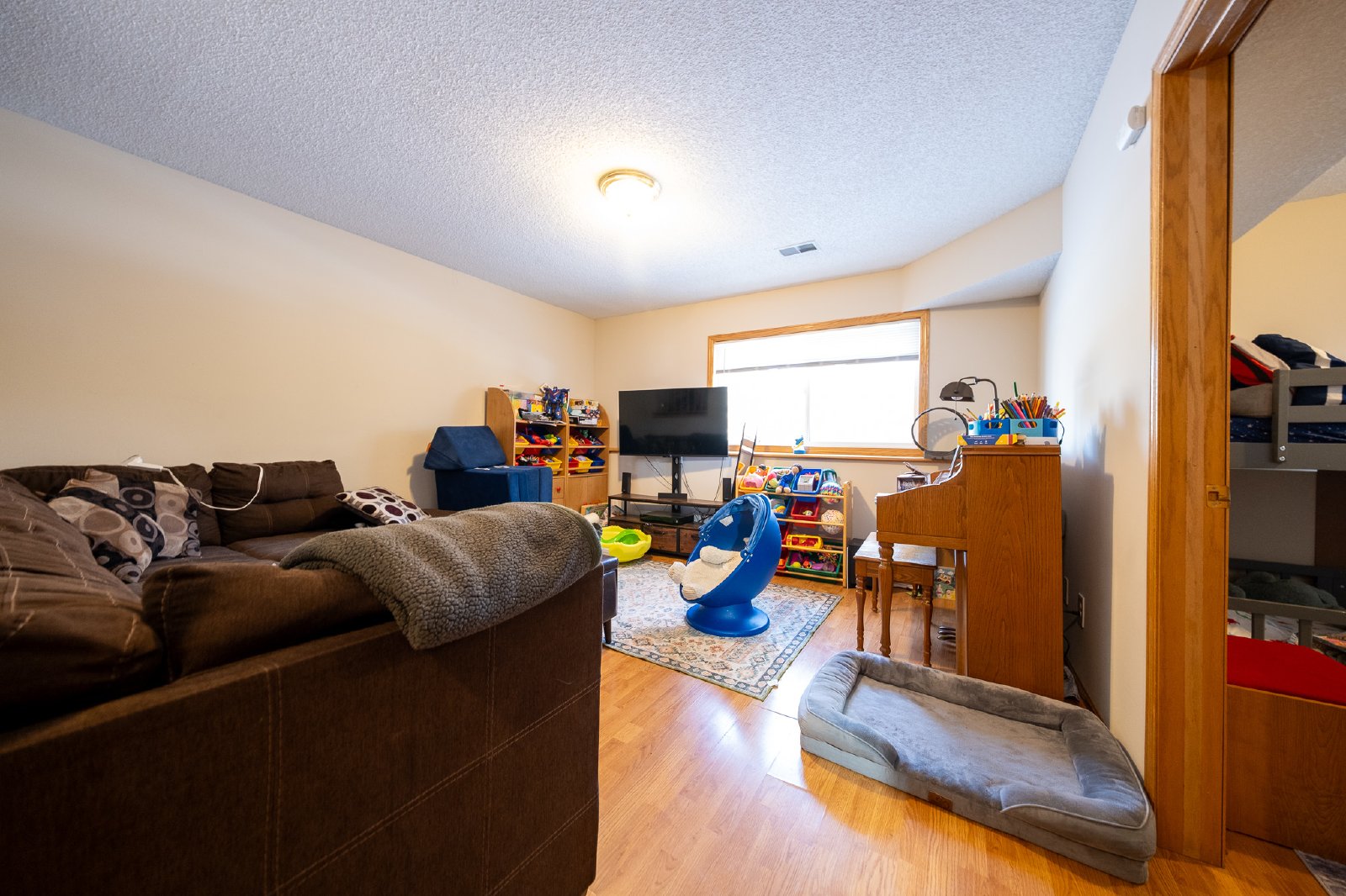 Cimarron Way, Rosemount (15124) LY MG1 **HWP** - 1 property image