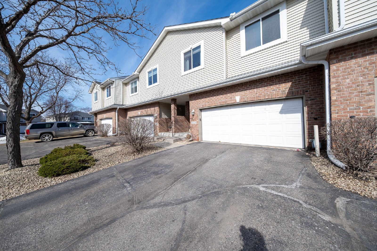 Cimarron Way, Rosemount (15124) LY MG1 **HWP** - 1 property image