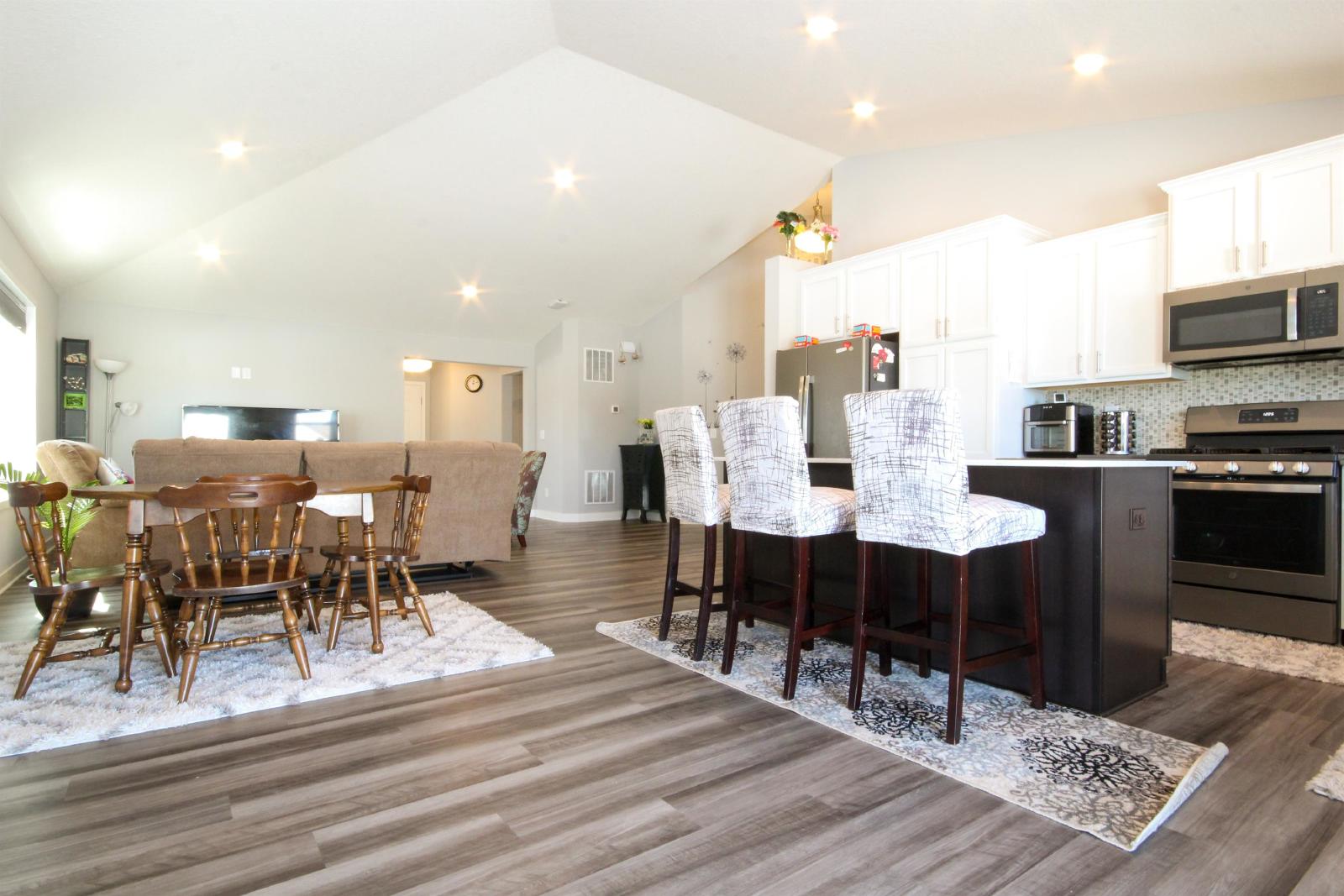 Arthur Court, Rosemount (1447) LS MG1 - 1 property image