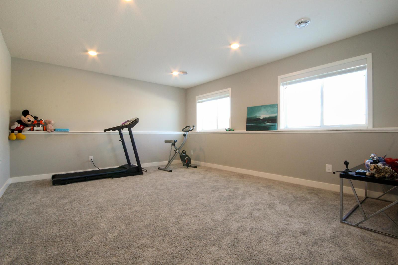 Arthur Court, Rosemount (1447) LS MG1 - 1 property image