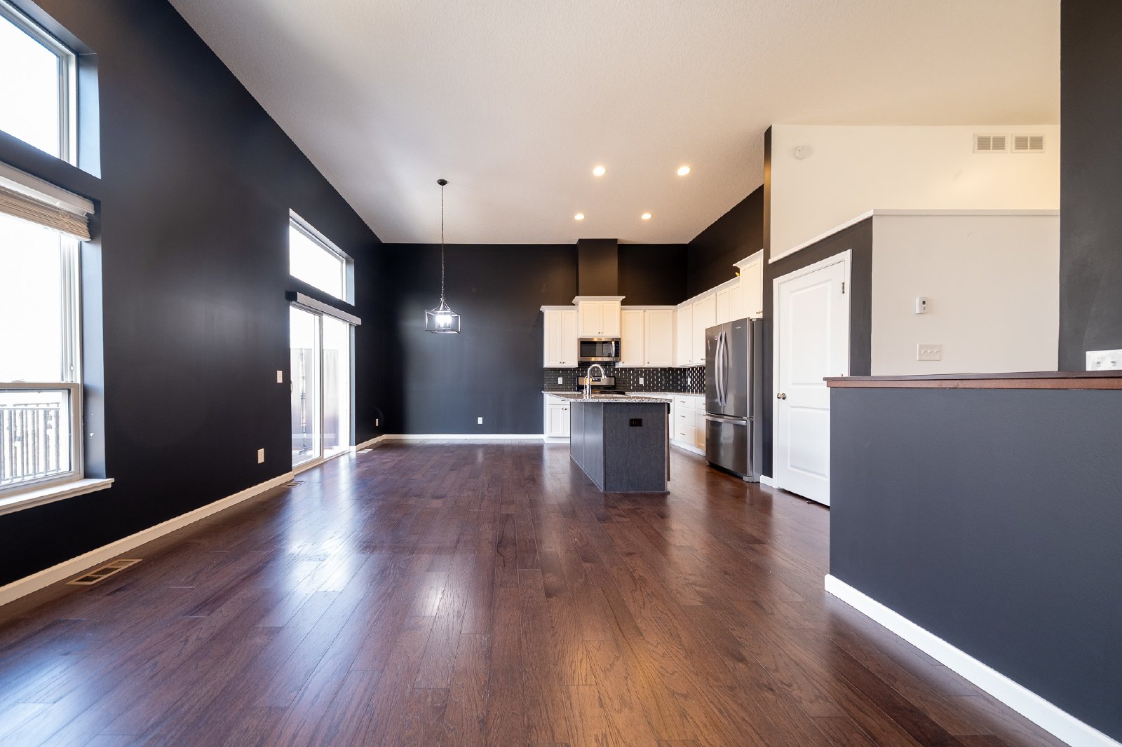 Bronze Parkway, Rosemount (13369) LS DG1 *HWP* - 1 property image