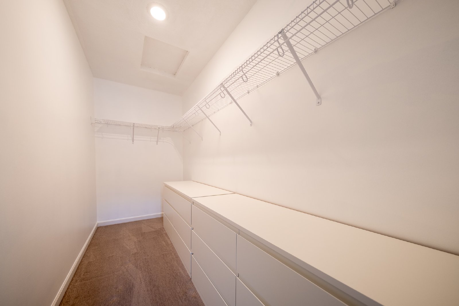 Bronze Parkway, Rosemount (13369) LS DG1 *HWP* - 1 property image