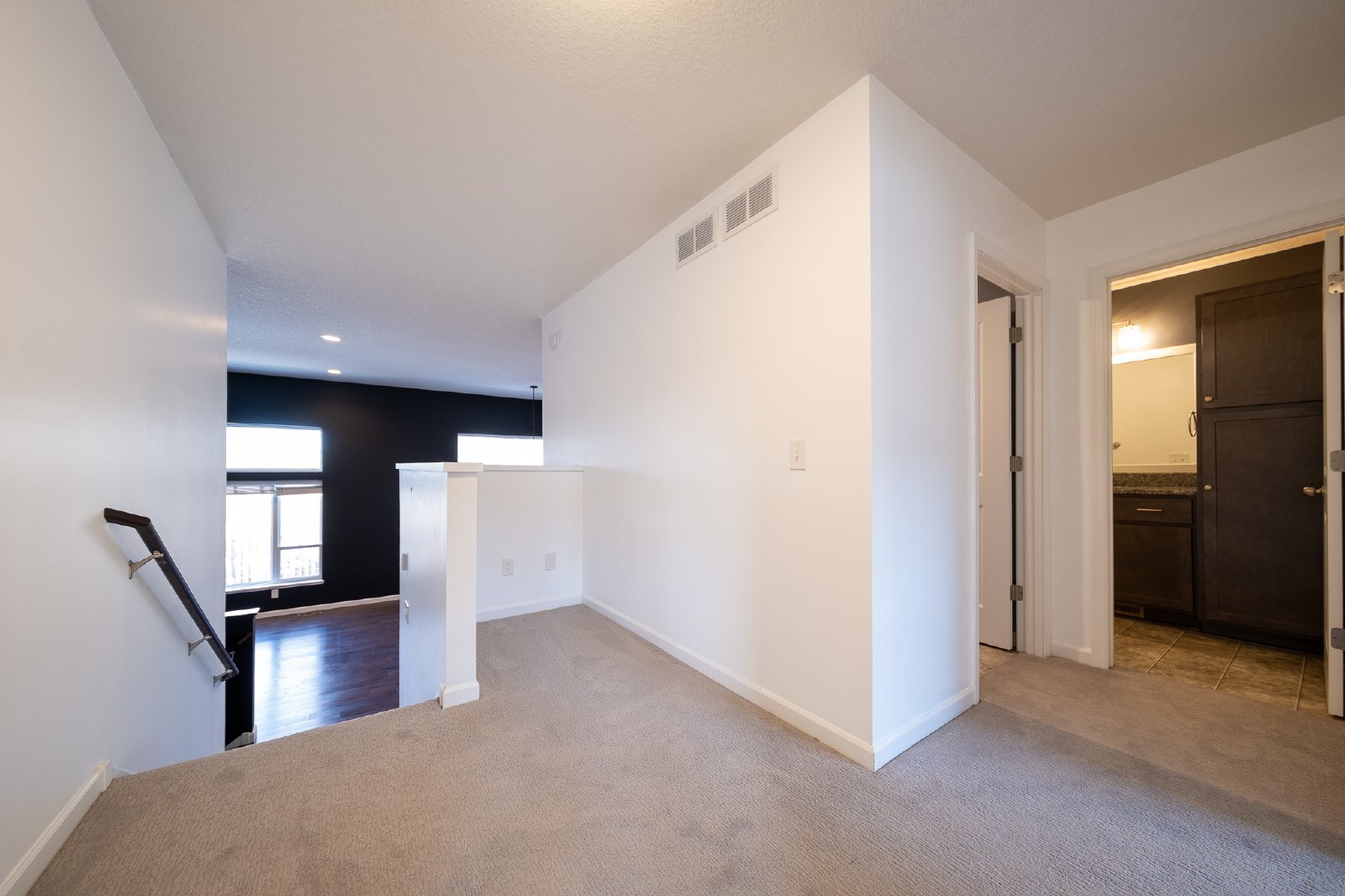 Bronze Parkway, Rosemount (13369) LS DG1 *HWP* - 1 property image