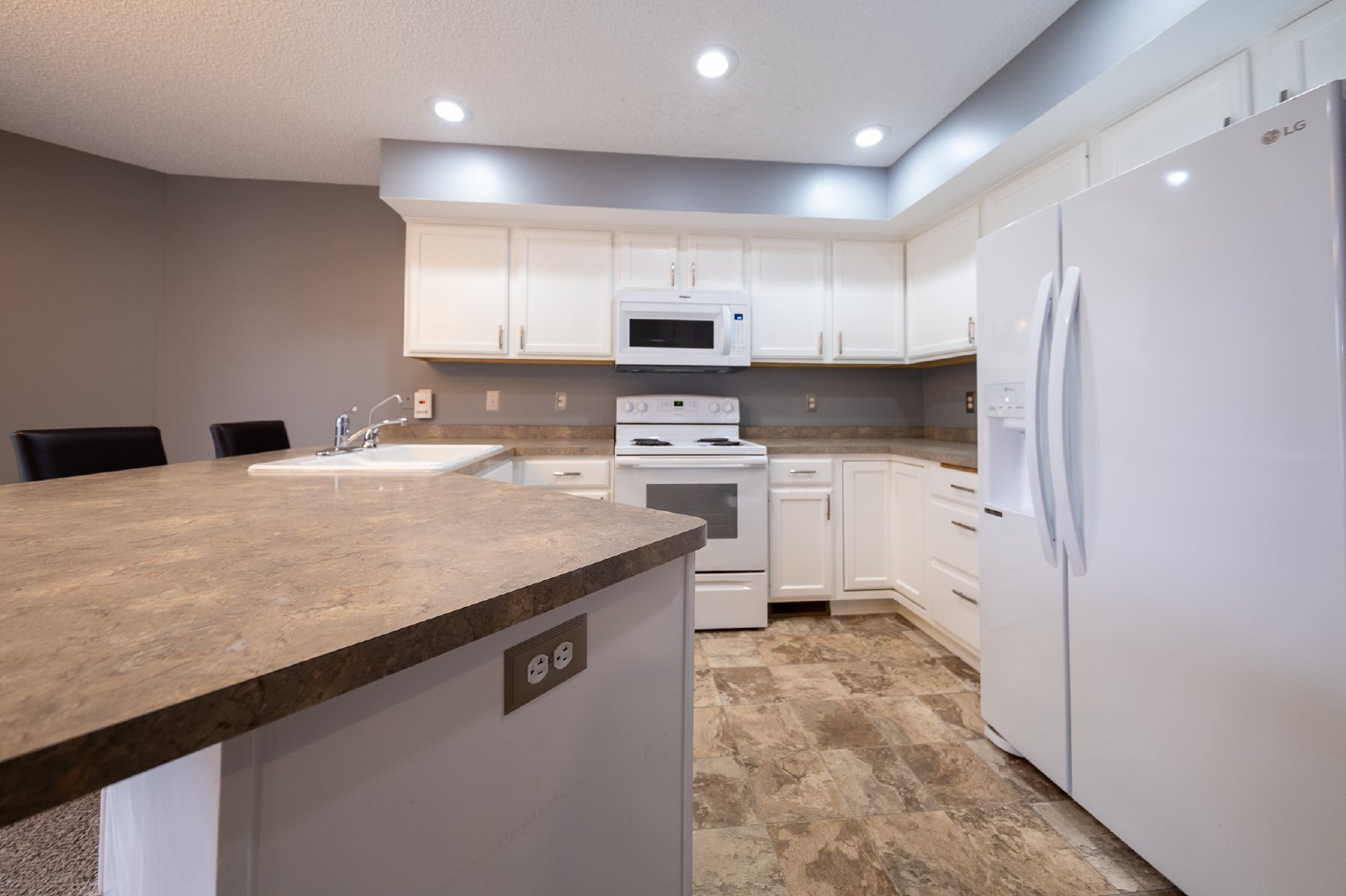 Bradbury Circle, Jordan (800) AB CW1 - 1 property image