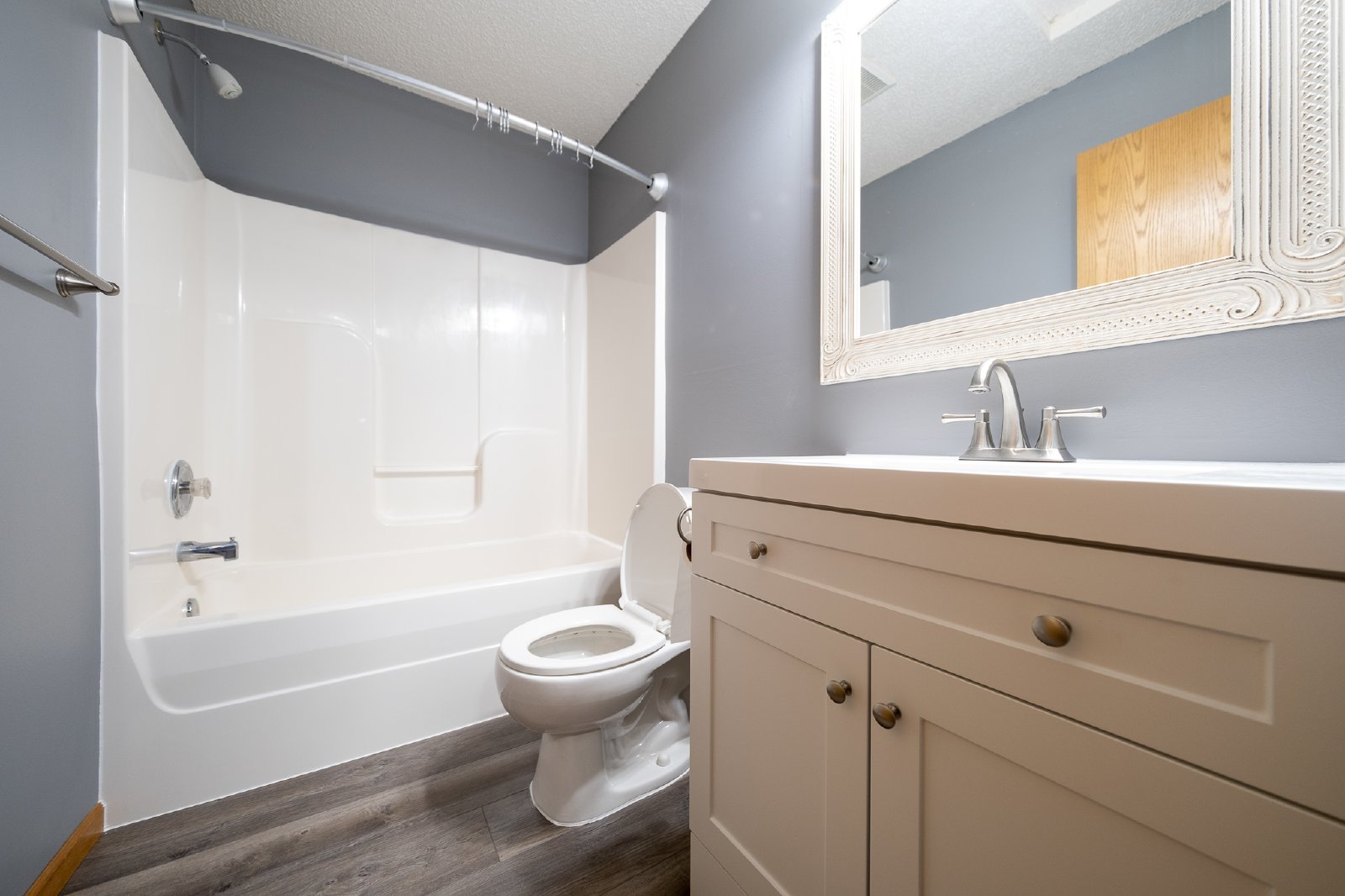 Bradbury Circle, Jordan (800) AB CW1 - 1 property image