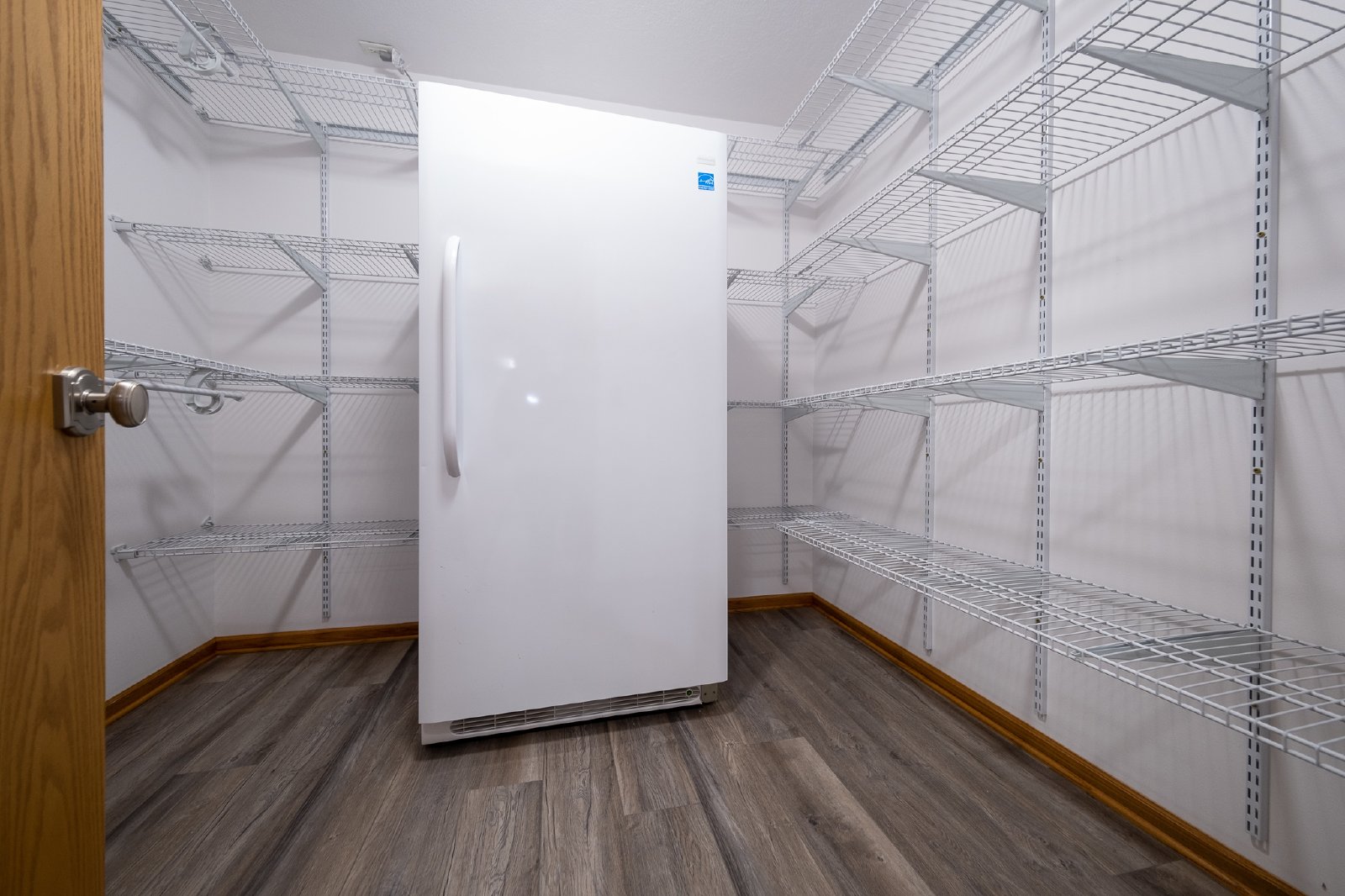 Bradbury Circle, Jordan (800) AB CW1 - 1 property image