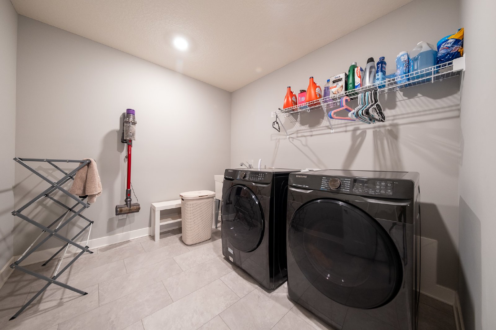 Abercrombie Lane, Woodbury (8380) JP KZ1 - 1 property image