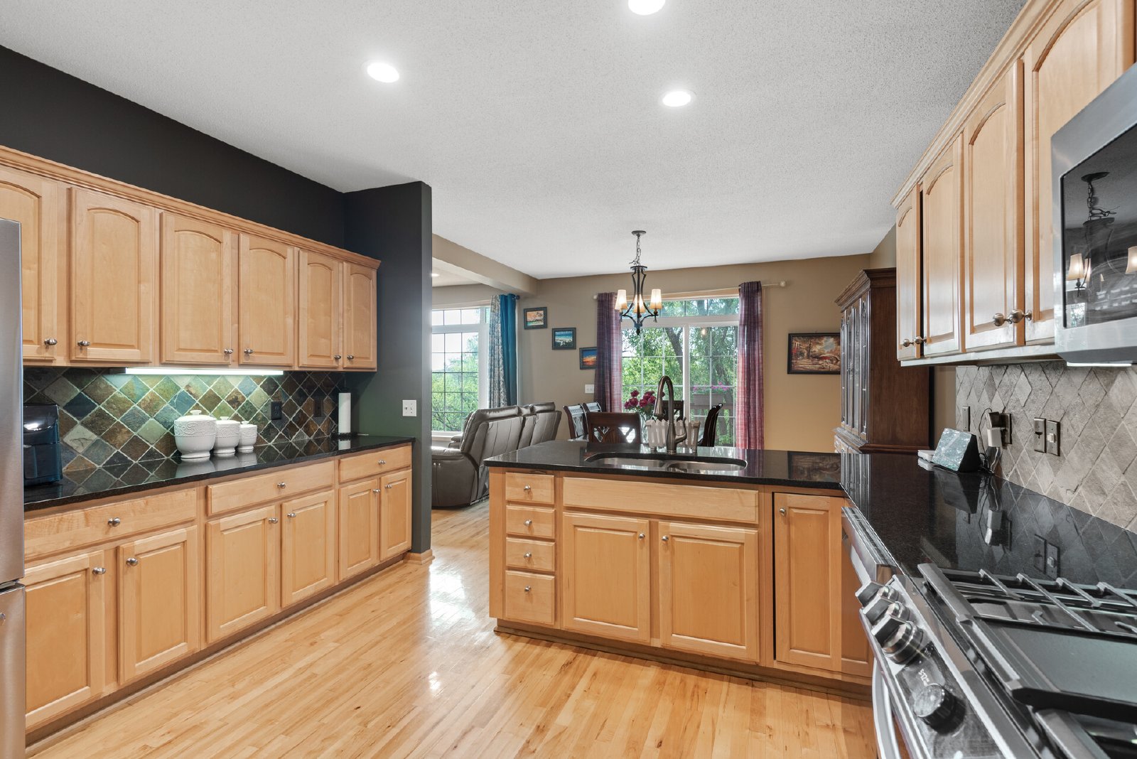 Malibu Drive, Edina (5548) LY KZ1 **HWP** - 1 property image