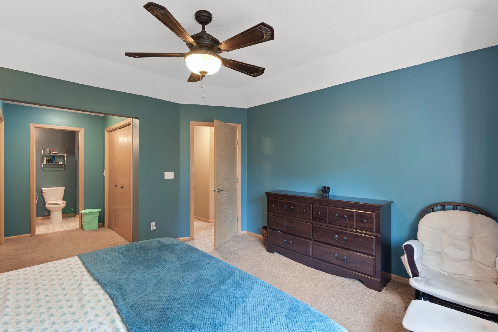 Malibu Drive, Edina (5548) LY KZ1 **HWP** - 1 property image