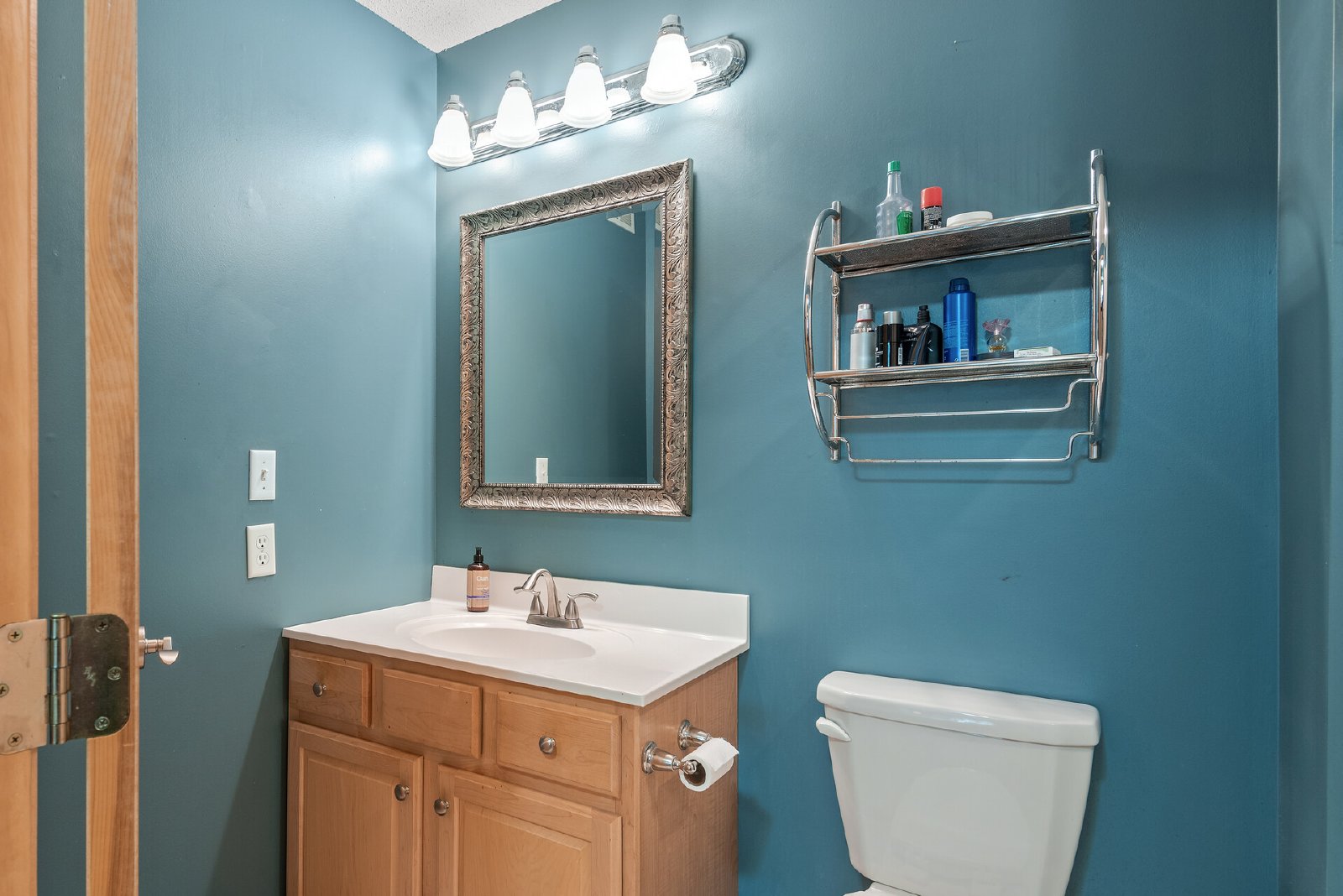 Malibu Drive, Edina (5548) LY KZ1 **HWP** - 1 property image