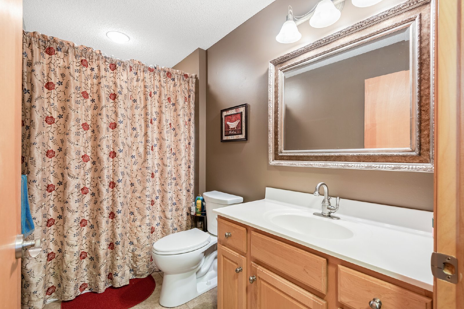 Malibu Drive, Edina (5548) LY KZ1 **HWP** - 1 property image