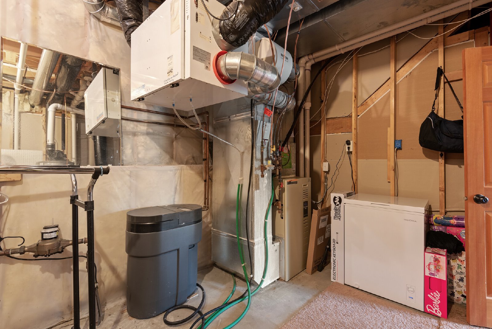 Malibu Drive, Edina (5548) LY KZ1 **HWP** - 1 property image