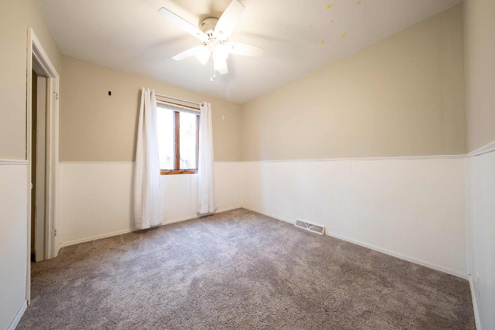 Juneau Lane North, Plymouth (1410) AB KK1 **TPO** - 1 property image