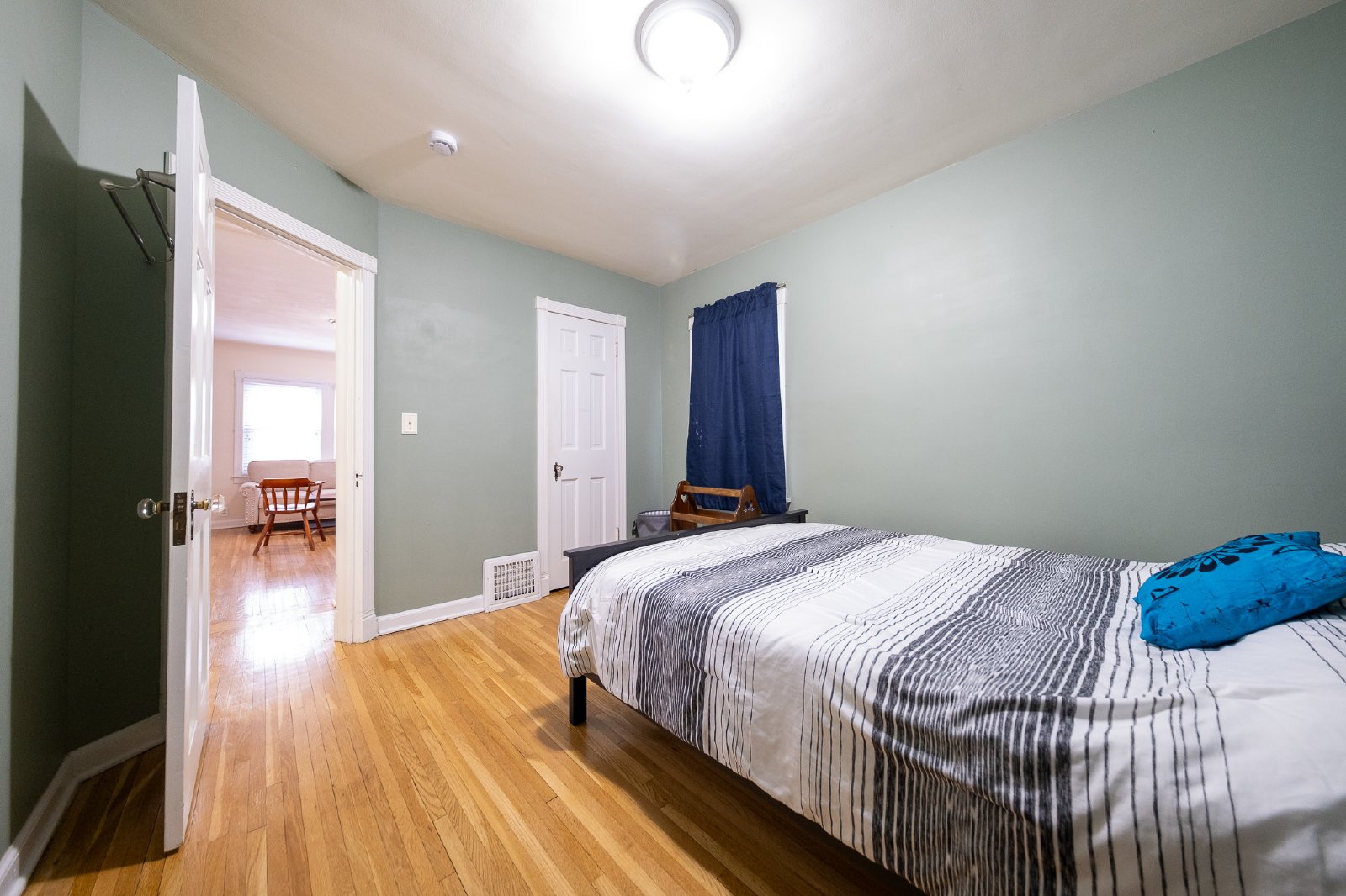 Clinton Avenue, Minneapolis (6057) MJ DG1 *HWP* - 1 property image