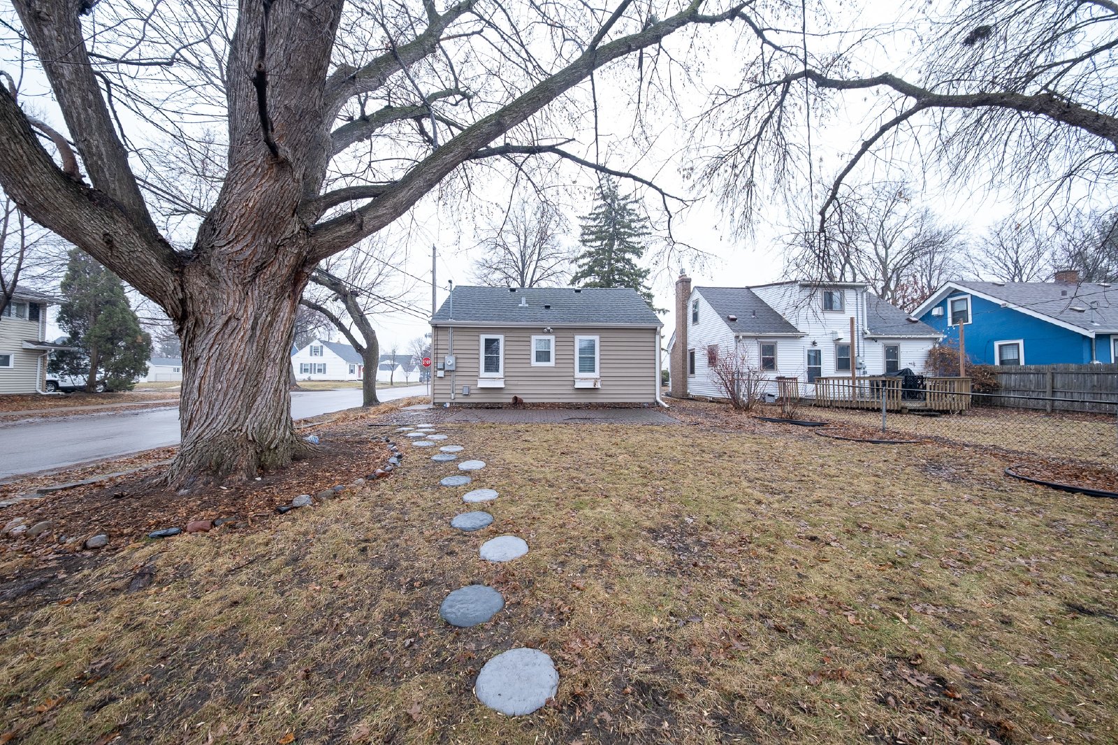 Clinton Avenue, Minneapolis (6057) MJ DG1 *HWP* - 1 property image