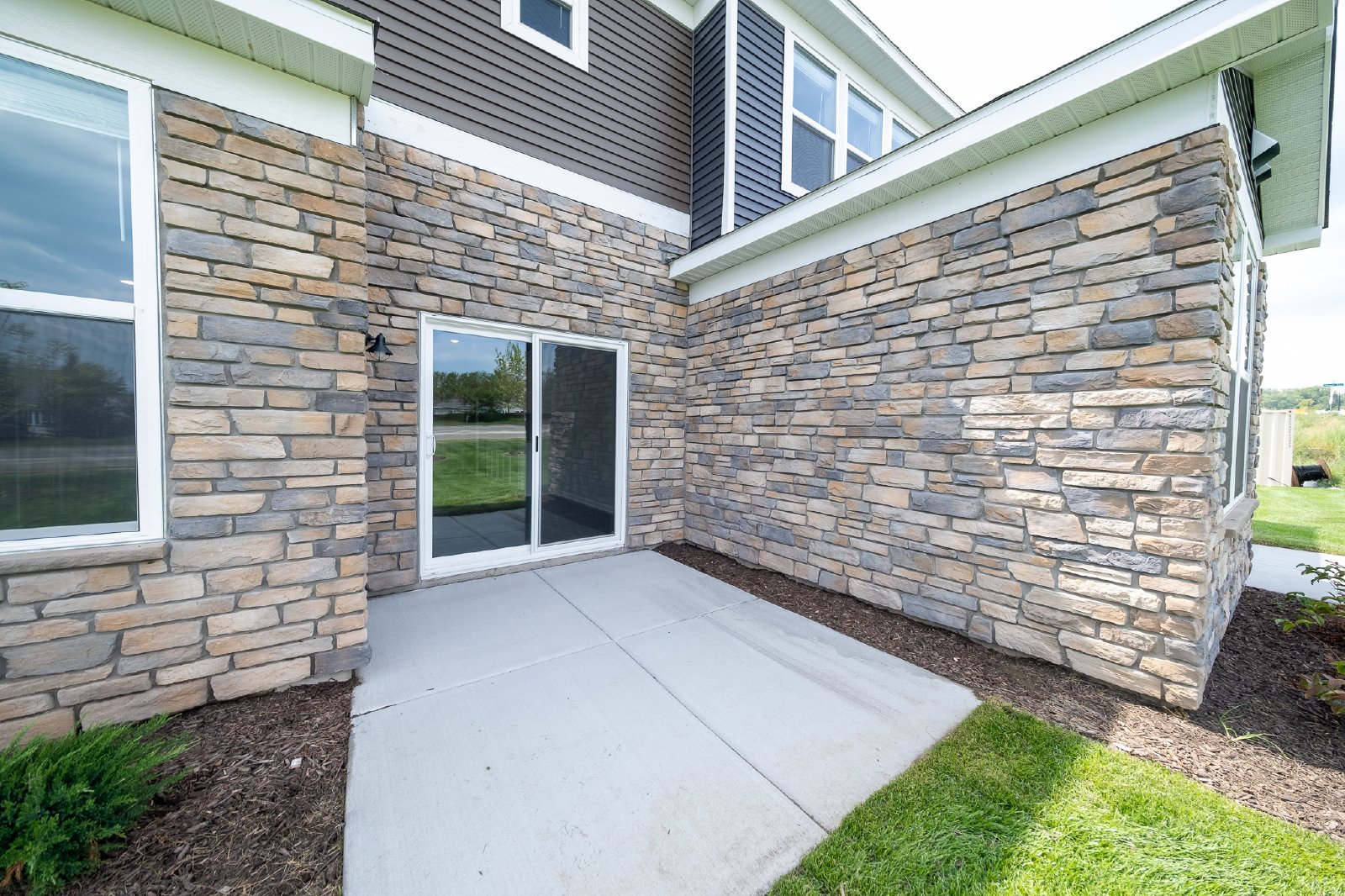 Giants Way, Lakeville (17943) AB MG1 **HWP** - 1 property image