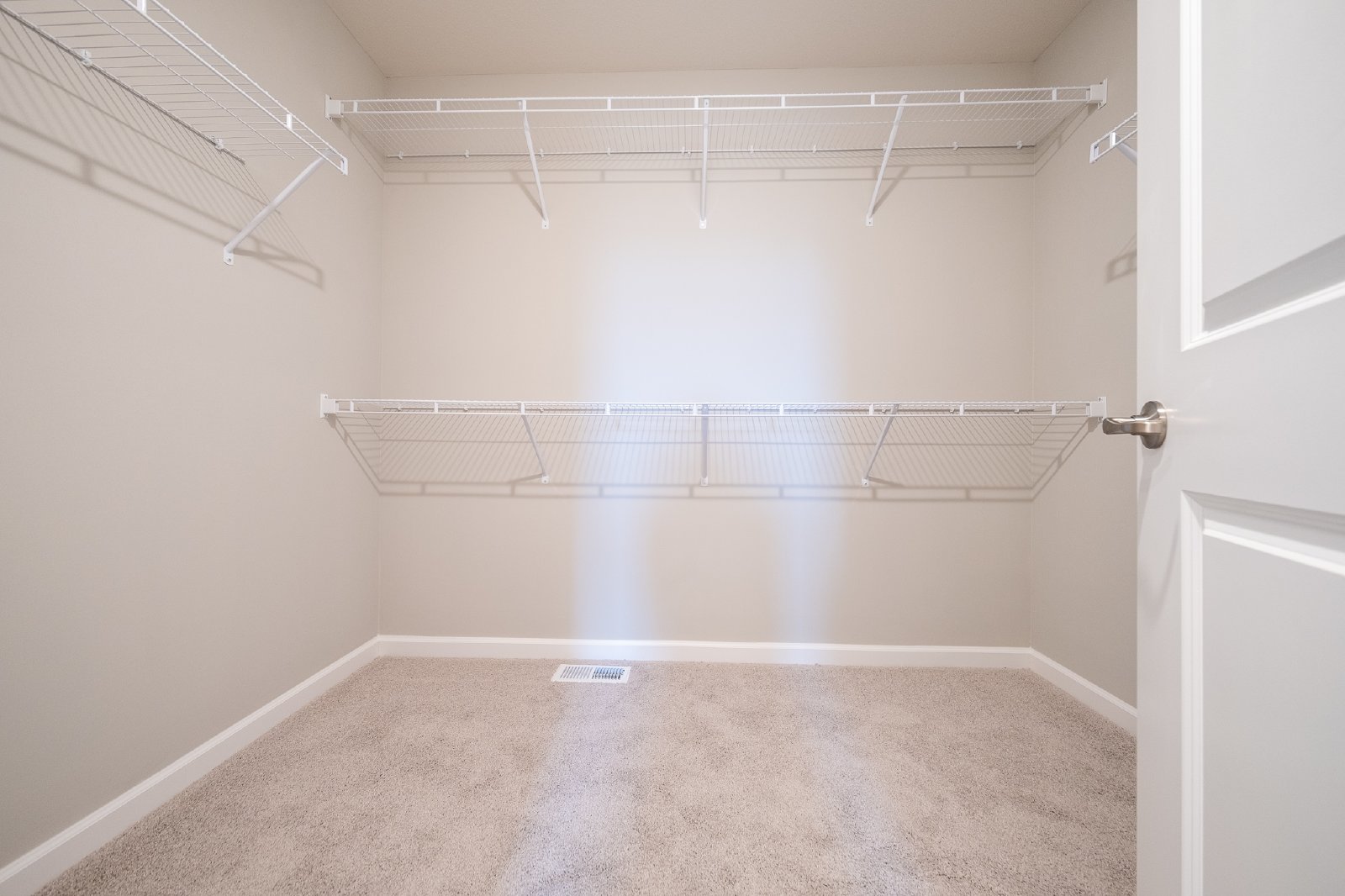 Giants Way, Lakeville (17943) AB MG1 **HWP** - 1 property image