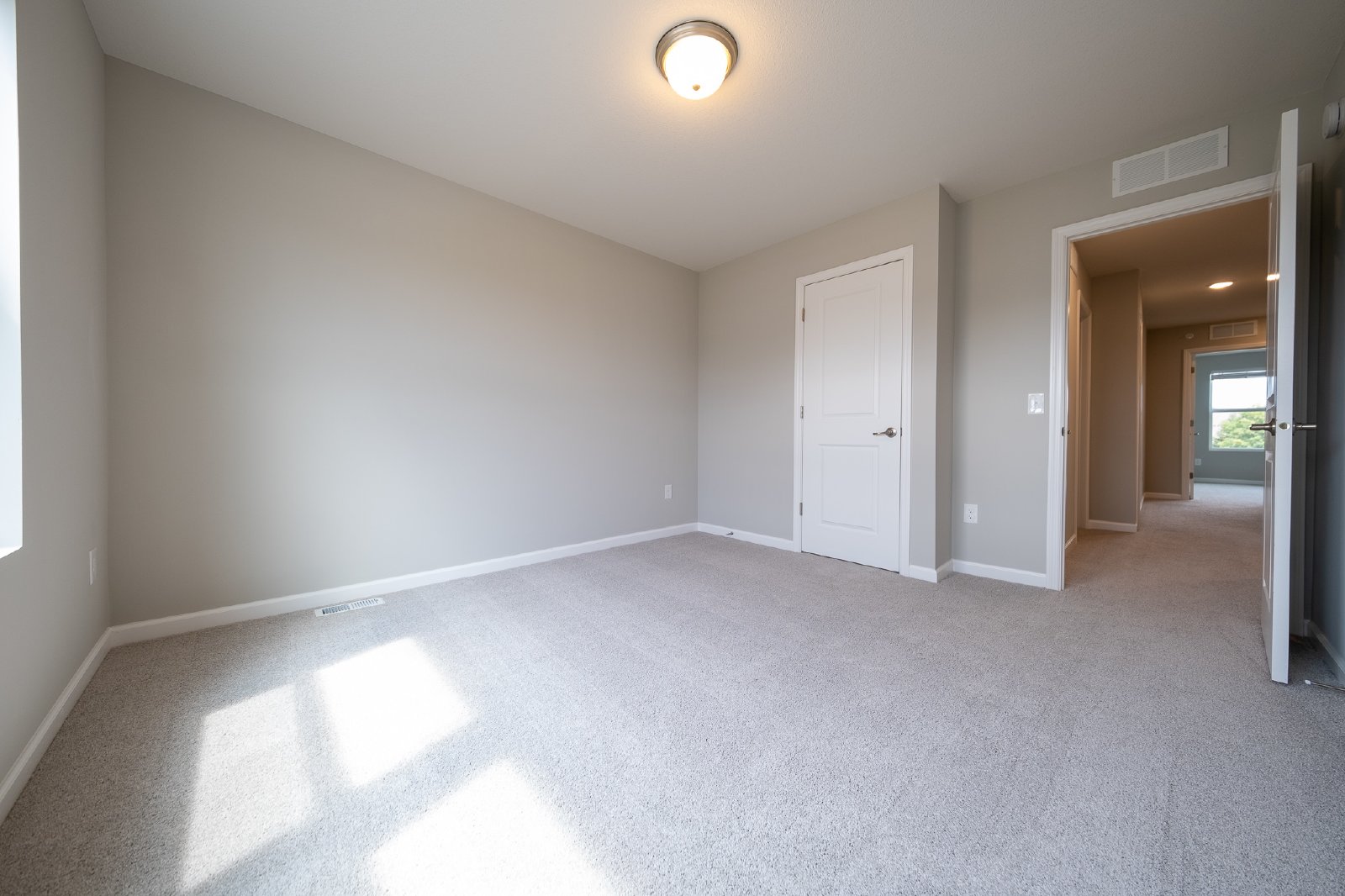 Giants Way, Lakeville (17943) AB MG1 **HWP** - 1 property image