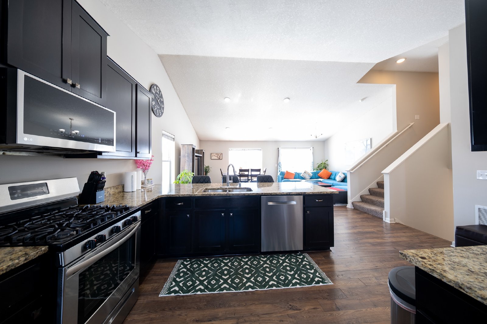 Titanium Circle, Woodbury (8525) JP MG1 - 1 property image