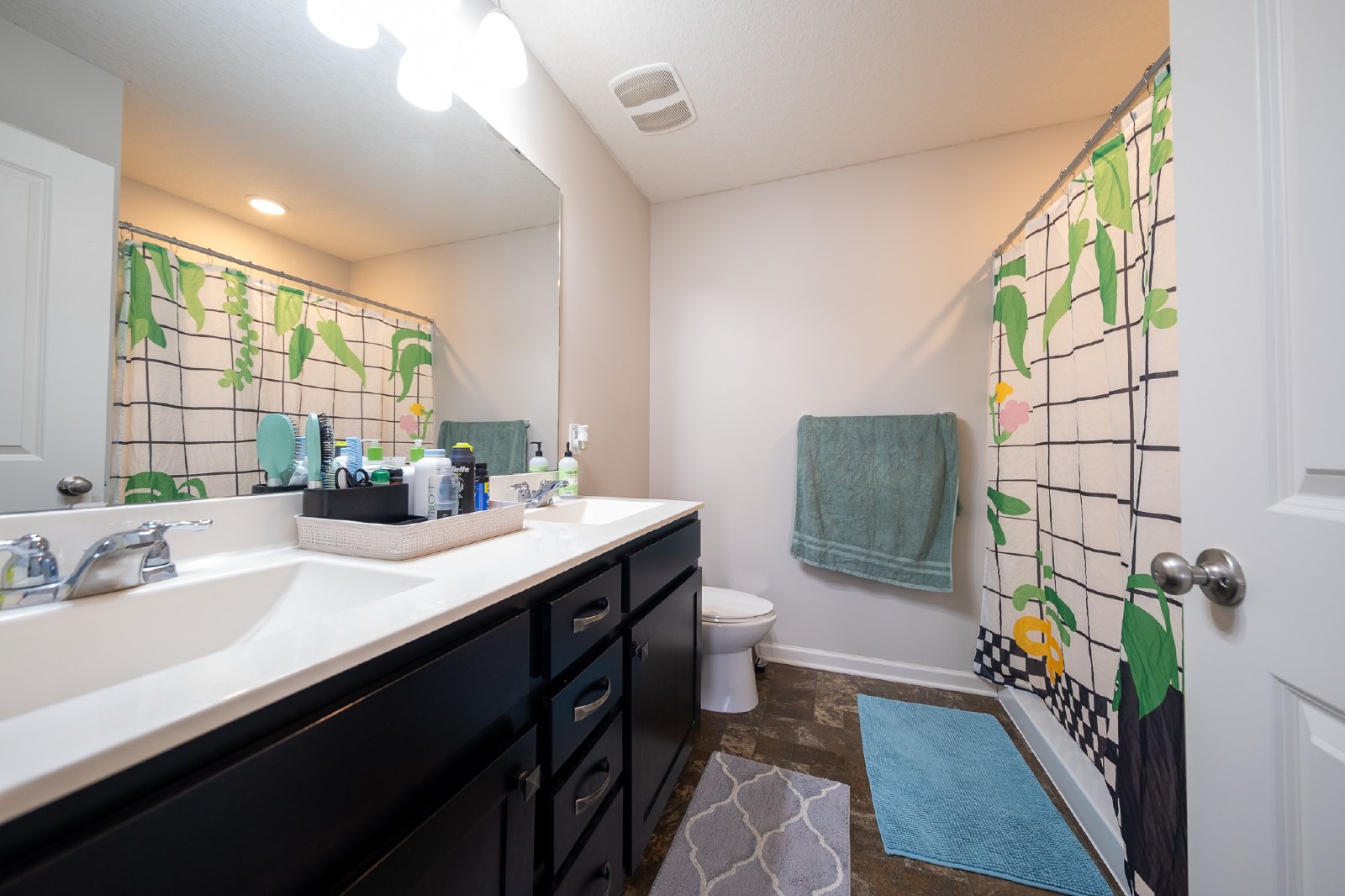 Titanium Circle, Woodbury (8525) JP MG1 - 1 property image