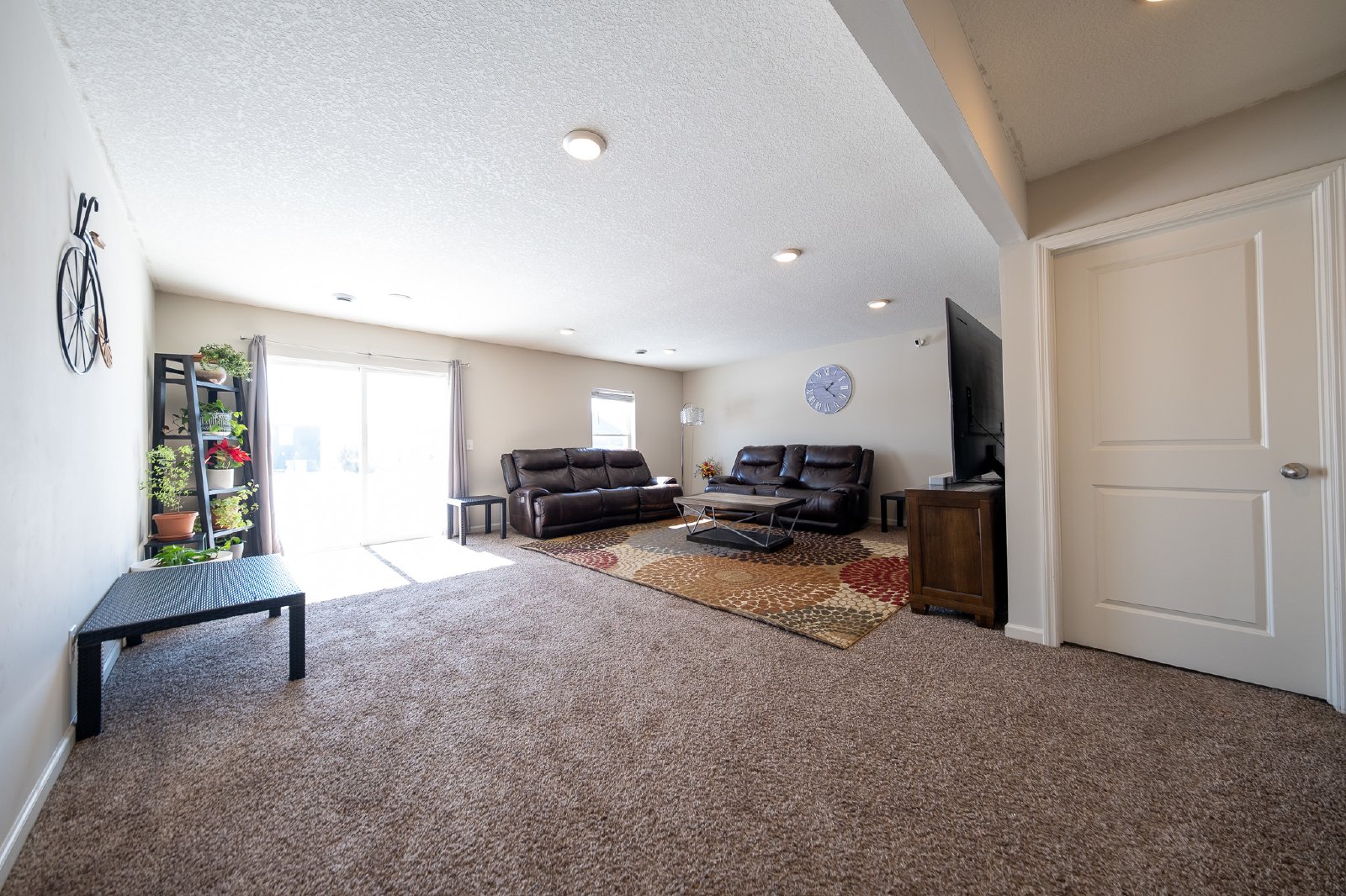 Titanium Circle, Woodbury (8525) JP MG1 - 1 property image