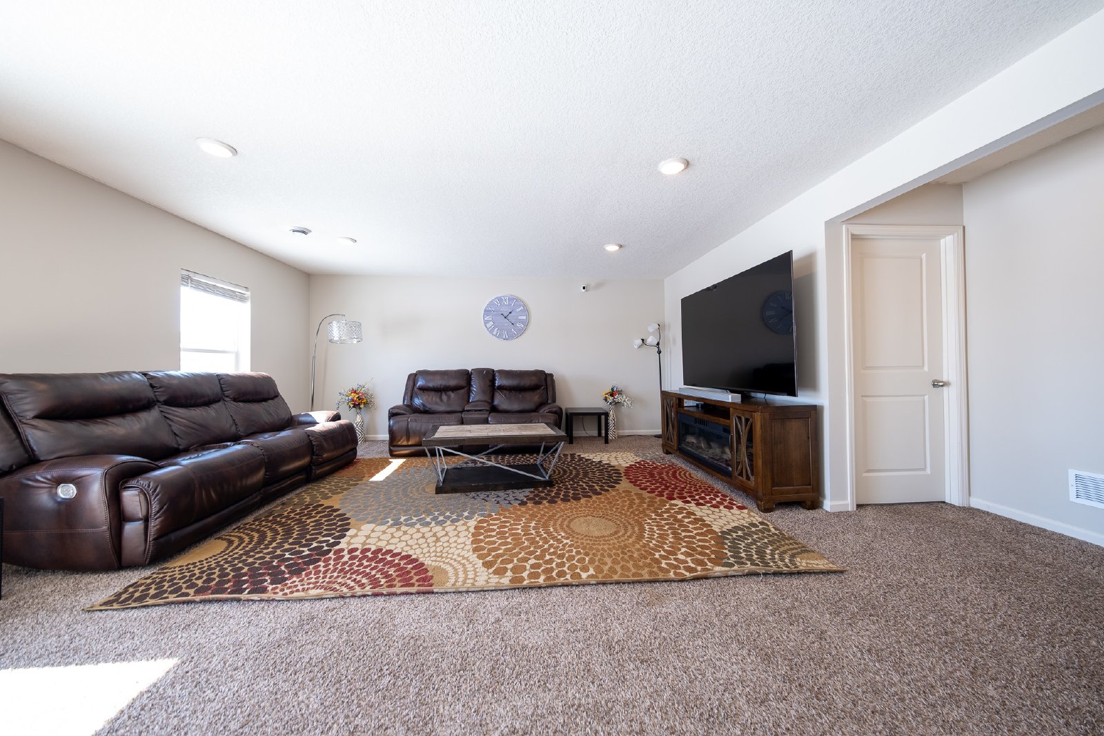 Titanium Circle, Woodbury (8525) JP MG1 - 1 property image