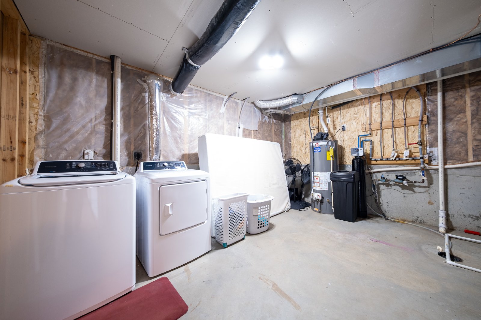 Titanium Circle, Woodbury (8525) JP MG1 - 1 property image