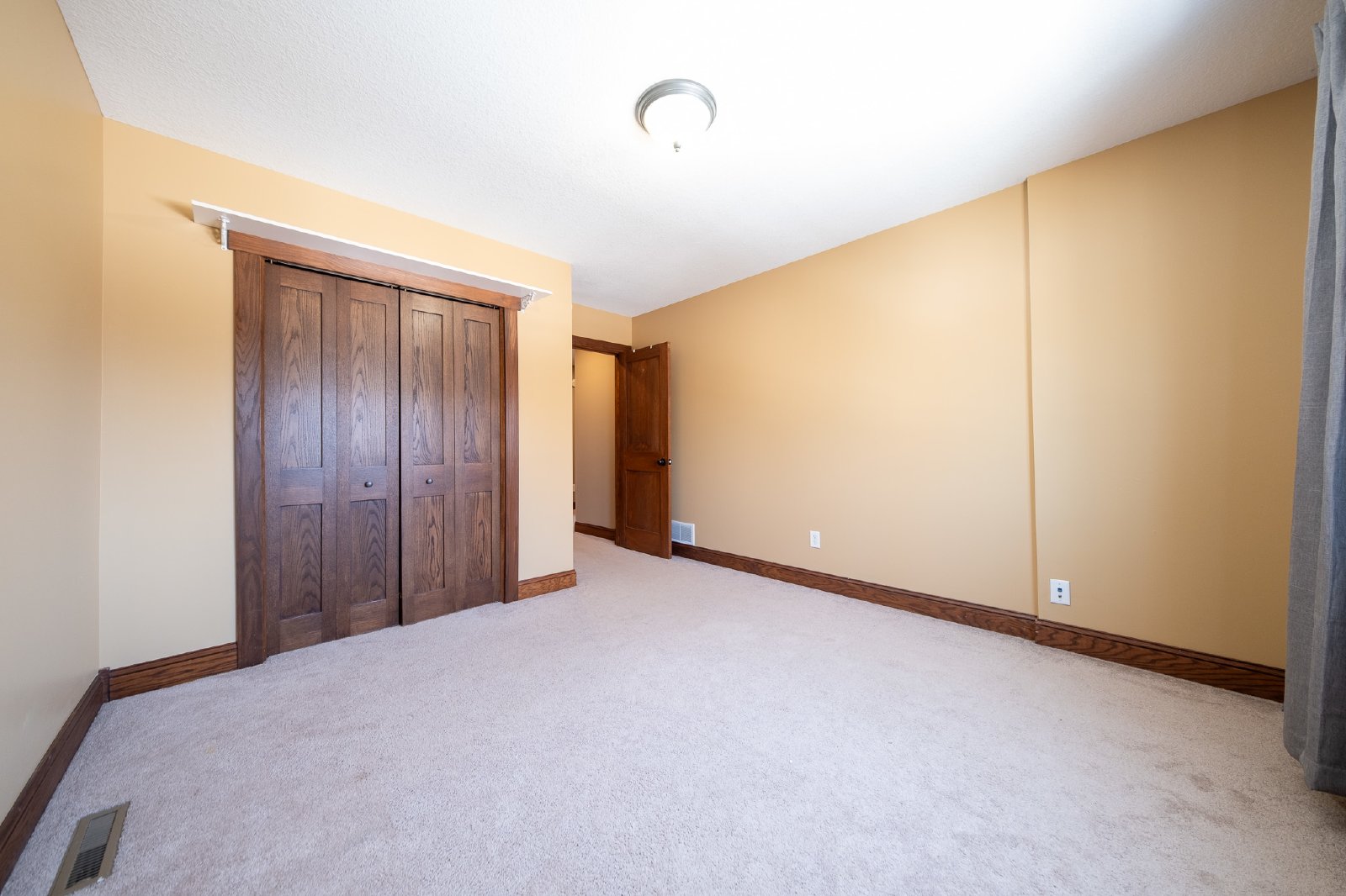 Duck Pond Way, Apple Valley (15678) AB JS1 **TPO** - 1 property image