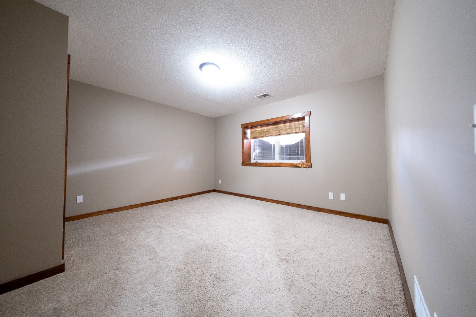 Duck Pond Way, Apple Valley (15678) AB JS1 **TPO** - 1 property image