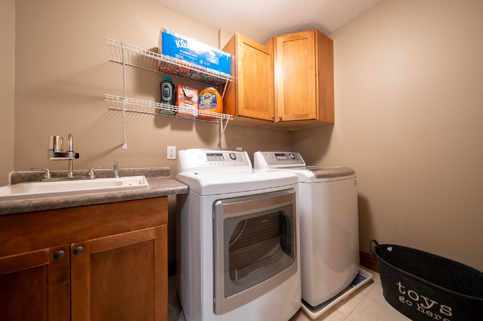 Duck Pond Way, Apple Valley (15678) AB JS1 **TPO** - 1 property image