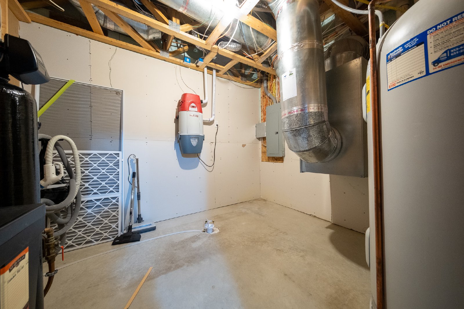 Duck Pond Way, Apple Valley (15678) AB JS1 **TPO** - 1 property image