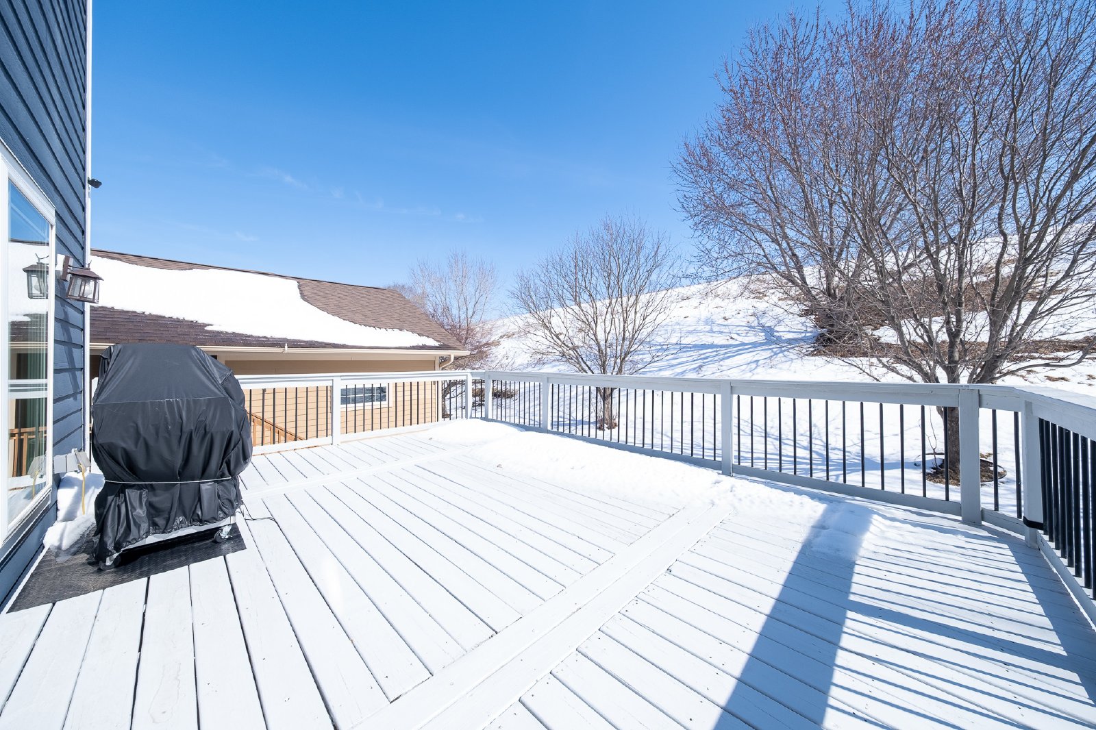 Duck Pond Way, Apple Valley (15678) AB JS1 **TPO** - 1 property image