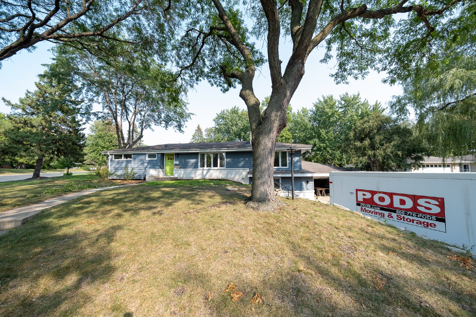 113th Street West, Bloomington (4517) JP CW1 - 1 property image