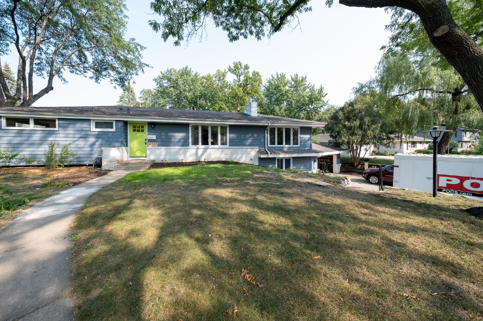 113th Street West, Bloomington (4517) JP CW1 - 1 property image