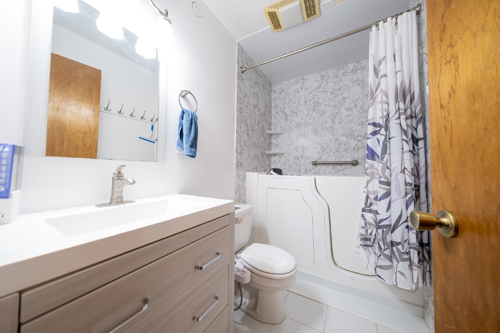 Fillmore Circle Northeast, Fridley (1039) JP CW1 *HWP* - 1 property image