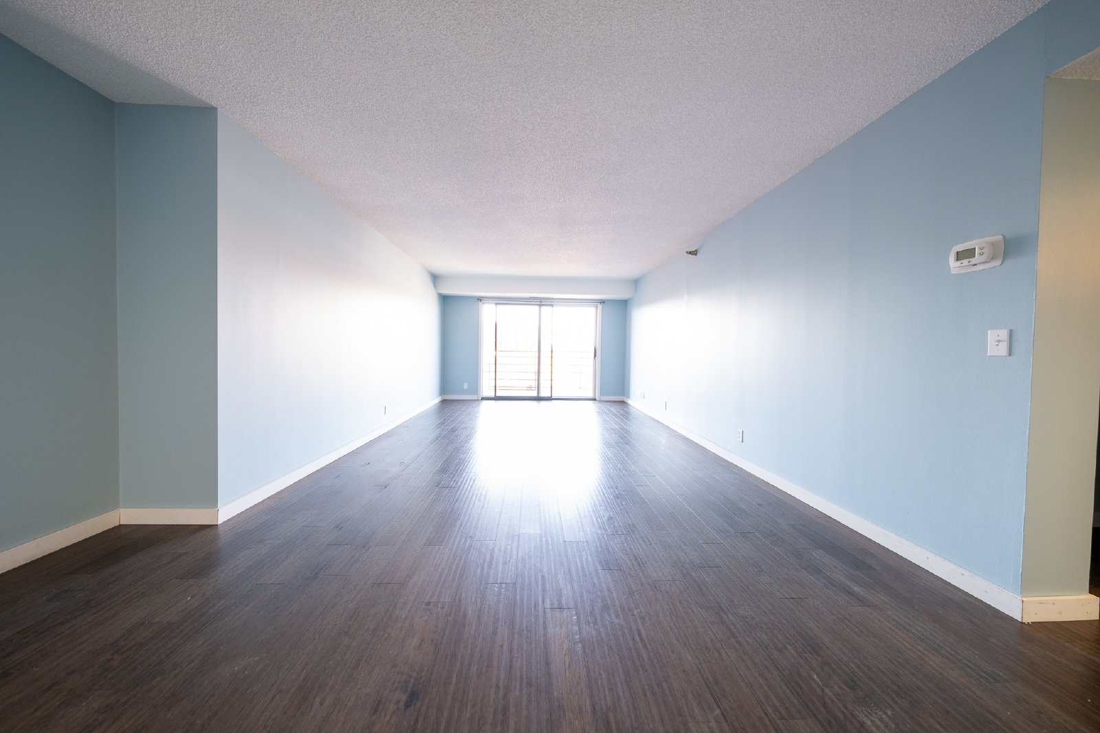 10th Street West, St Paul (26, Unit 804) AB KK1 - 804 property image