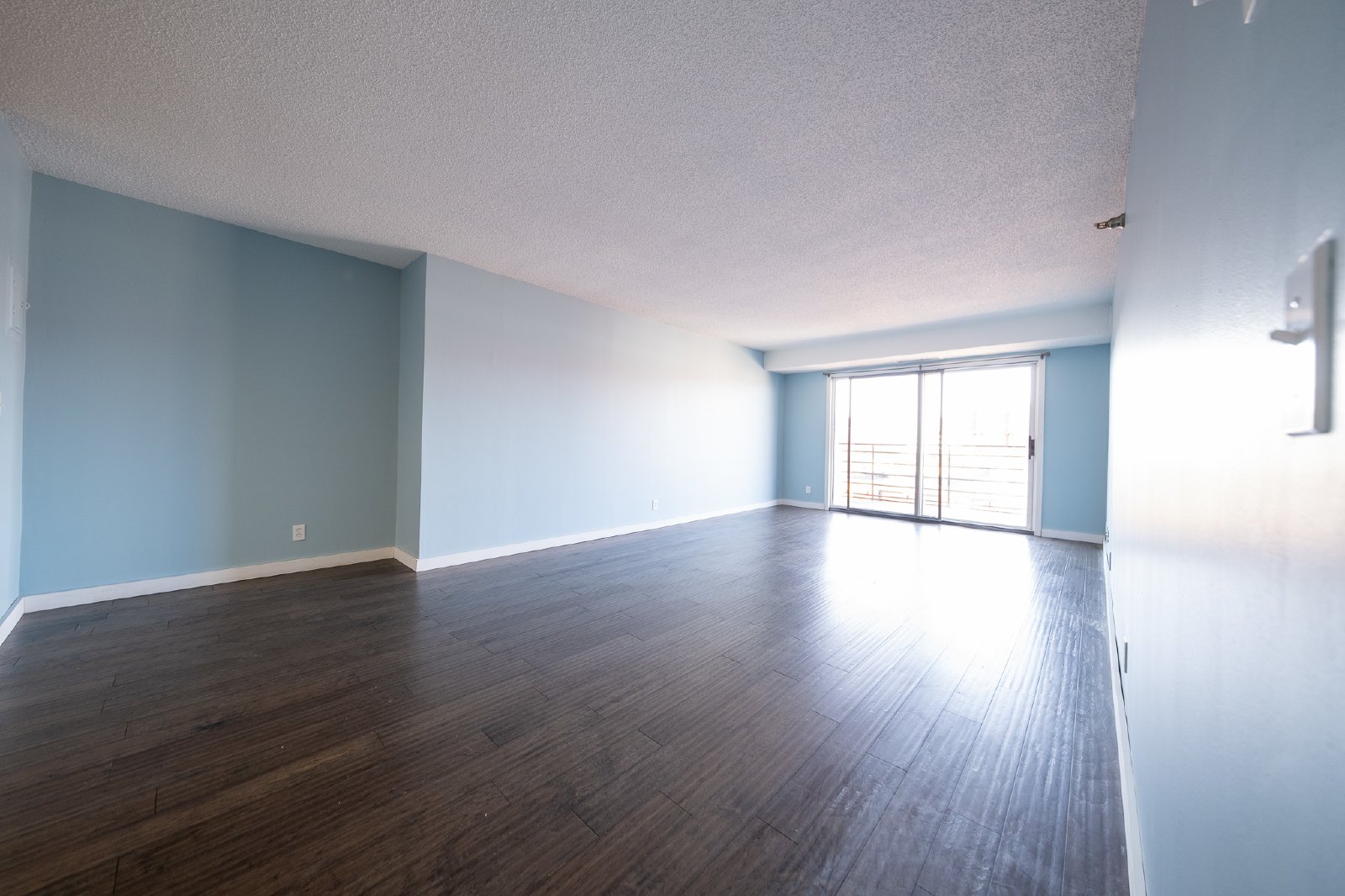 10th Street West, St Paul (26, Unit 804) AB KK1 - 804 property image