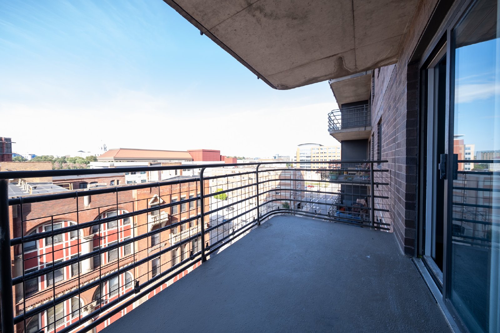 10th Street West, St Paul (26, Unit 804) AB KK1 - 804 property image