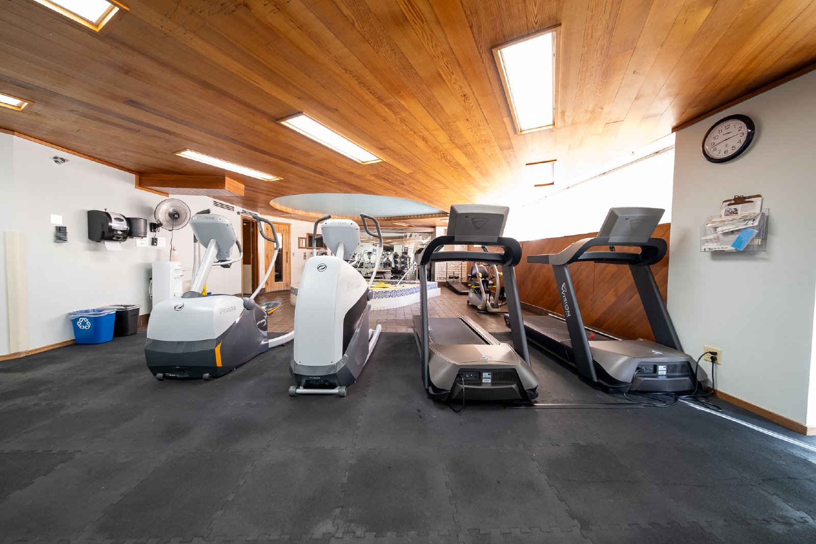 10th Street West, St Paul (26, Unit 804) AB KK1 - 804 property image