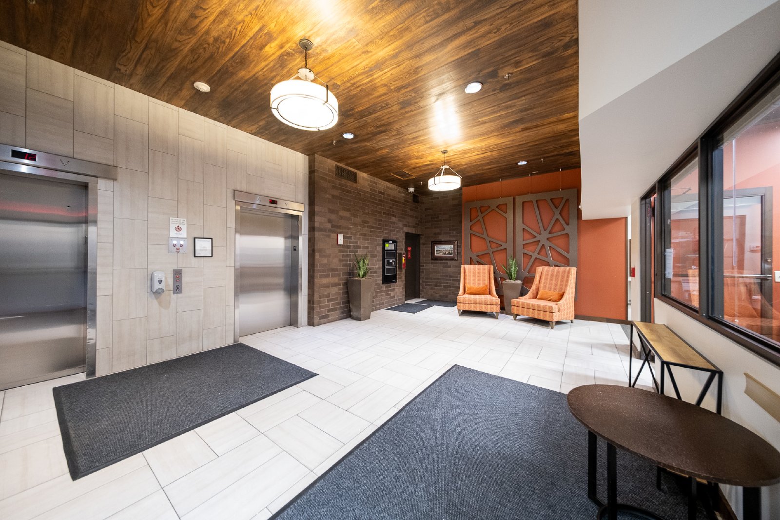 10th Street West, St Paul (26, Unit 804) AB KK1 - 804 property image