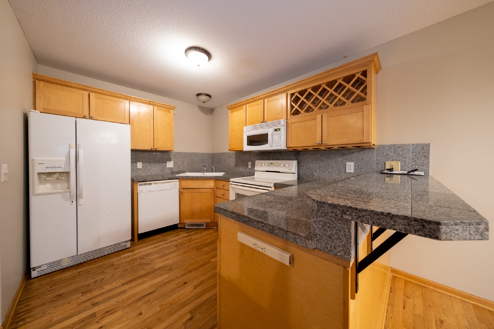 Stevens Street West, St Paul (350 & 352) LY ER1 **HWP** - 350 property image