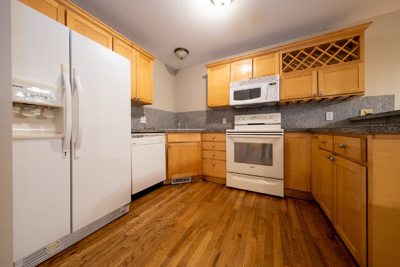 Stevens Street West, St Paul (350 & 352) LY ER1 **HWP** - 350 property image