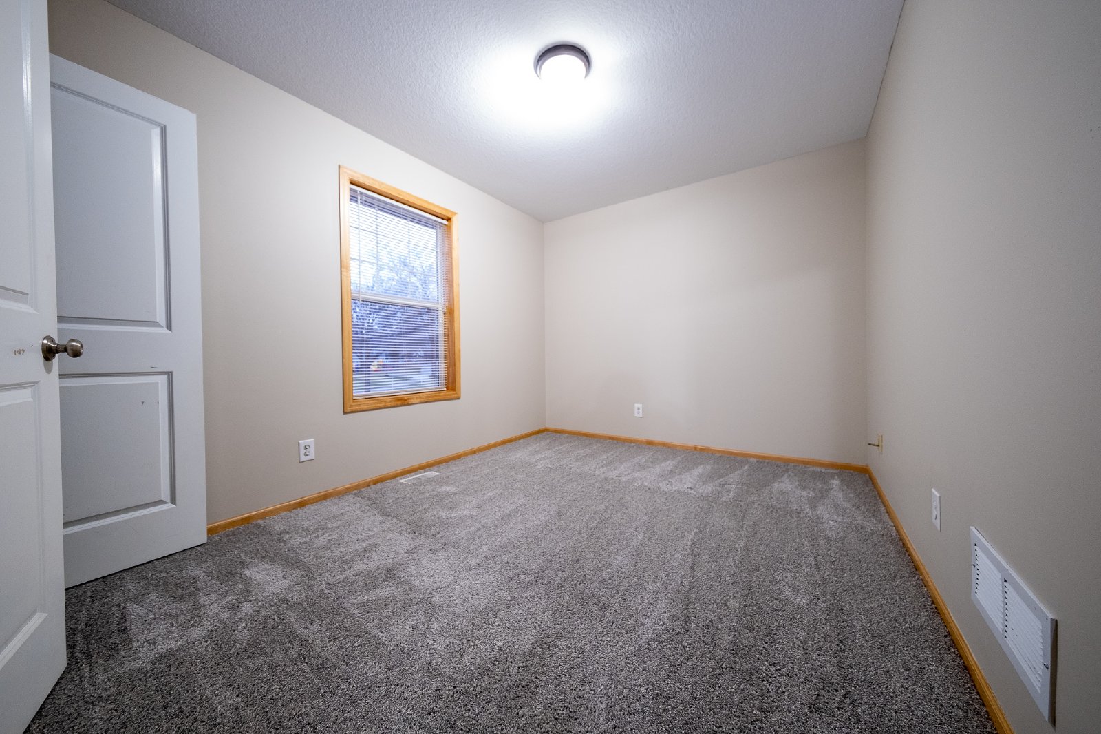 Stevens Street West, St Paul (350 & 352) LY ER1 **HWP** - 350 property image