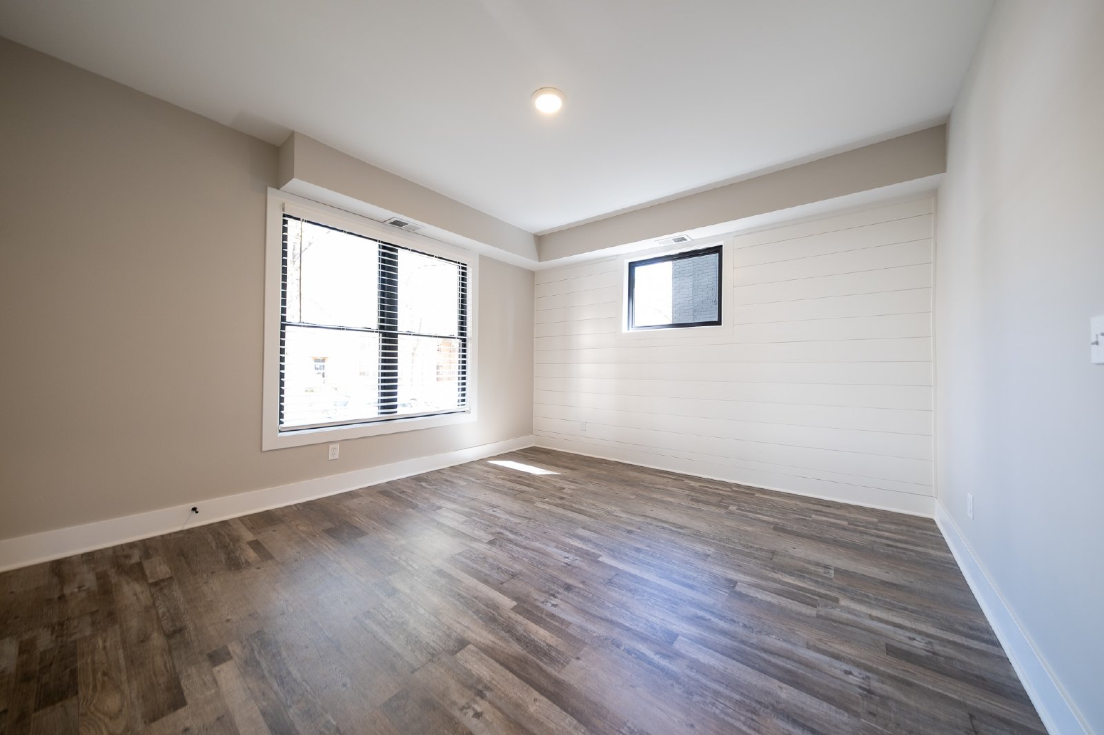 2nd Avenue South, Minneapolis (2612) MJ ER1 *HWP* - 1 property image